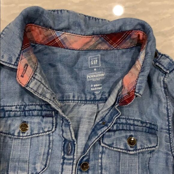 🎉1 hr sale 🎉Gap jacket/top - Picture 2 of 7
